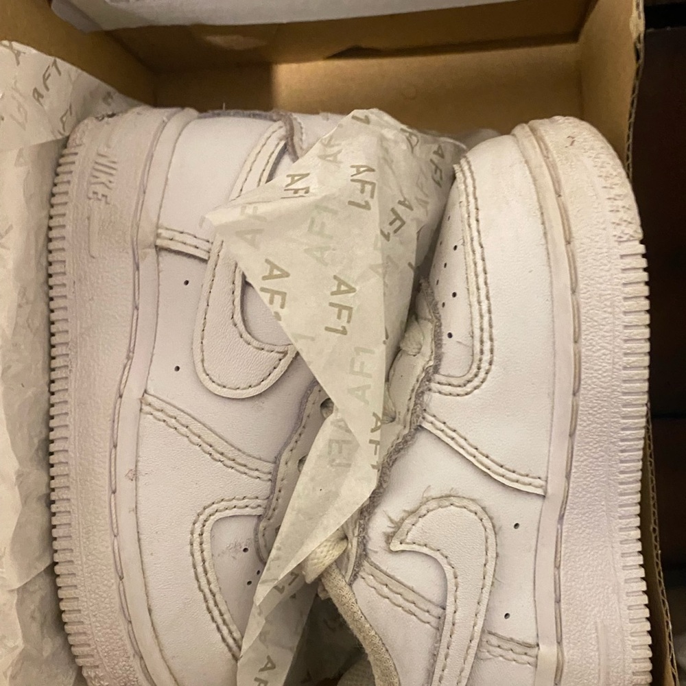 White Nike Air Force 1 (TD) 5c